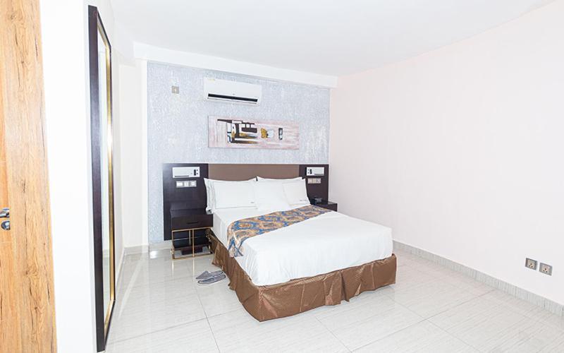 Hotel Le Figaro Douala Kültér fotó
