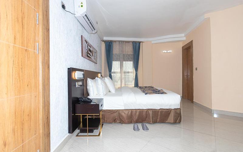 Hotel Le Figaro Douala Kültér fotó