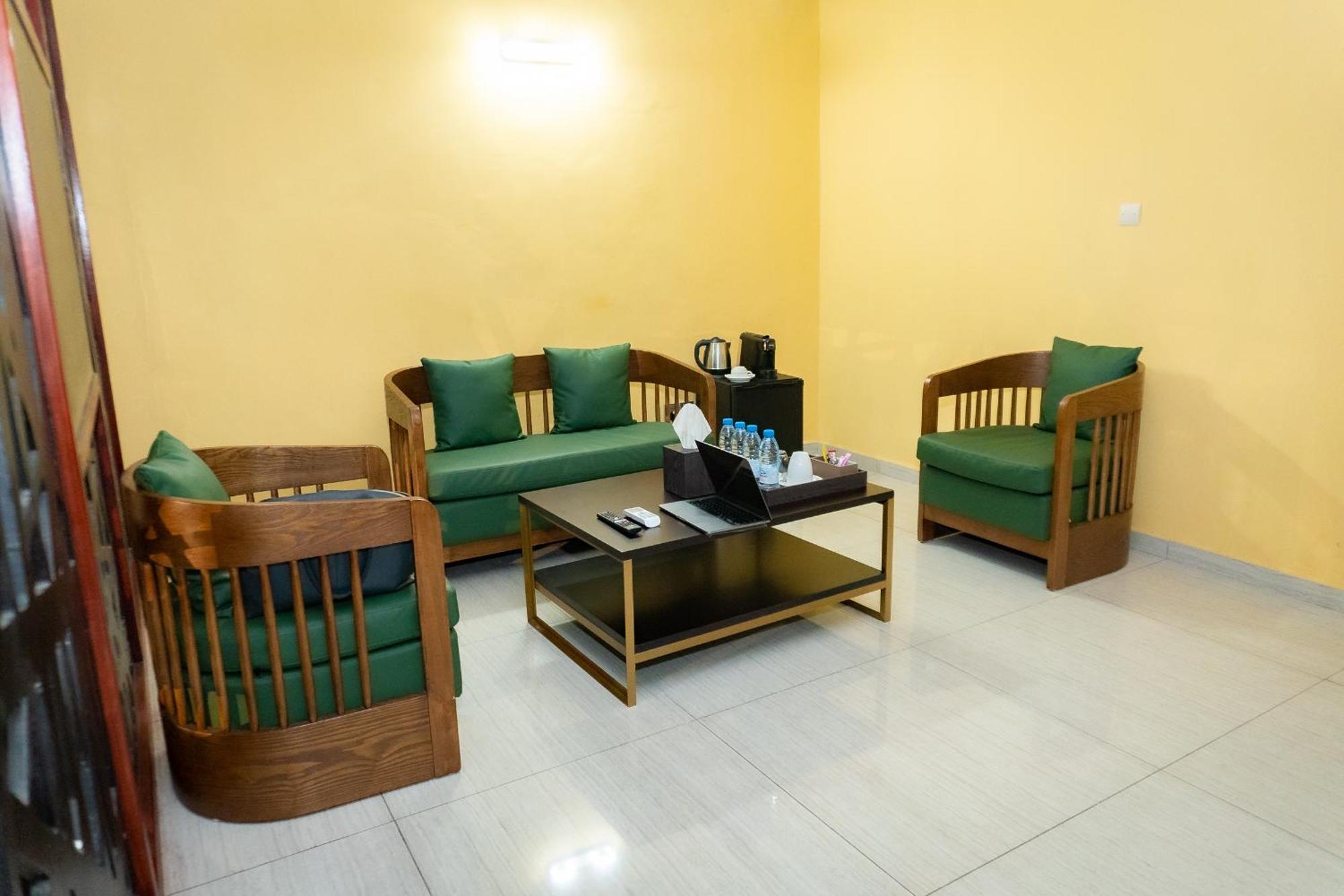 Hotel Le Figaro Douala Kültér fotó