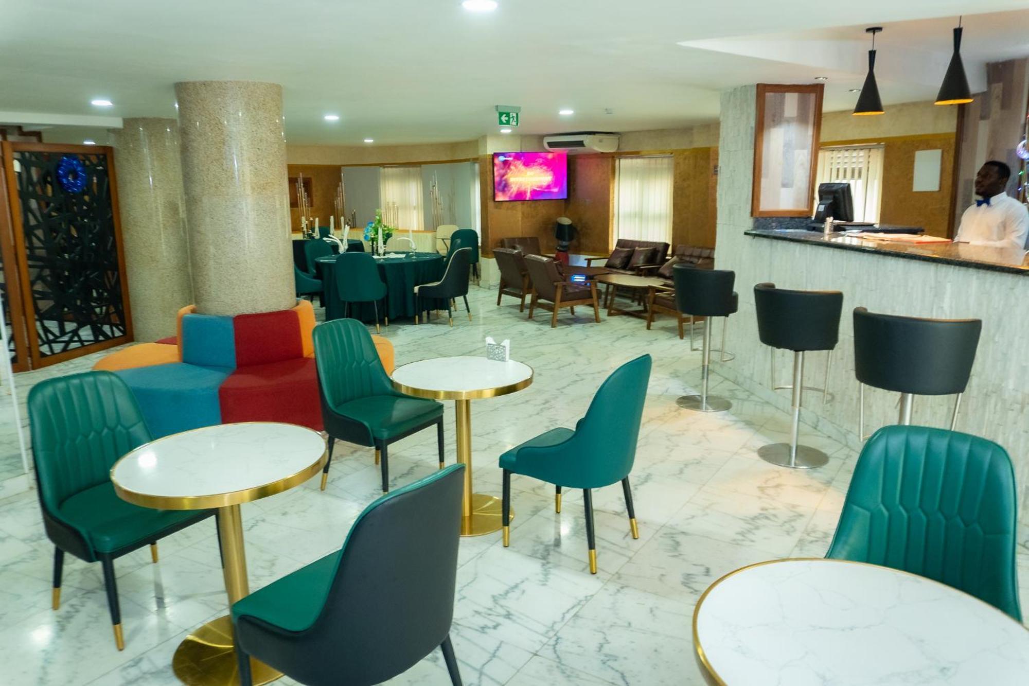 Hotel Le Figaro Douala Kültér fotó