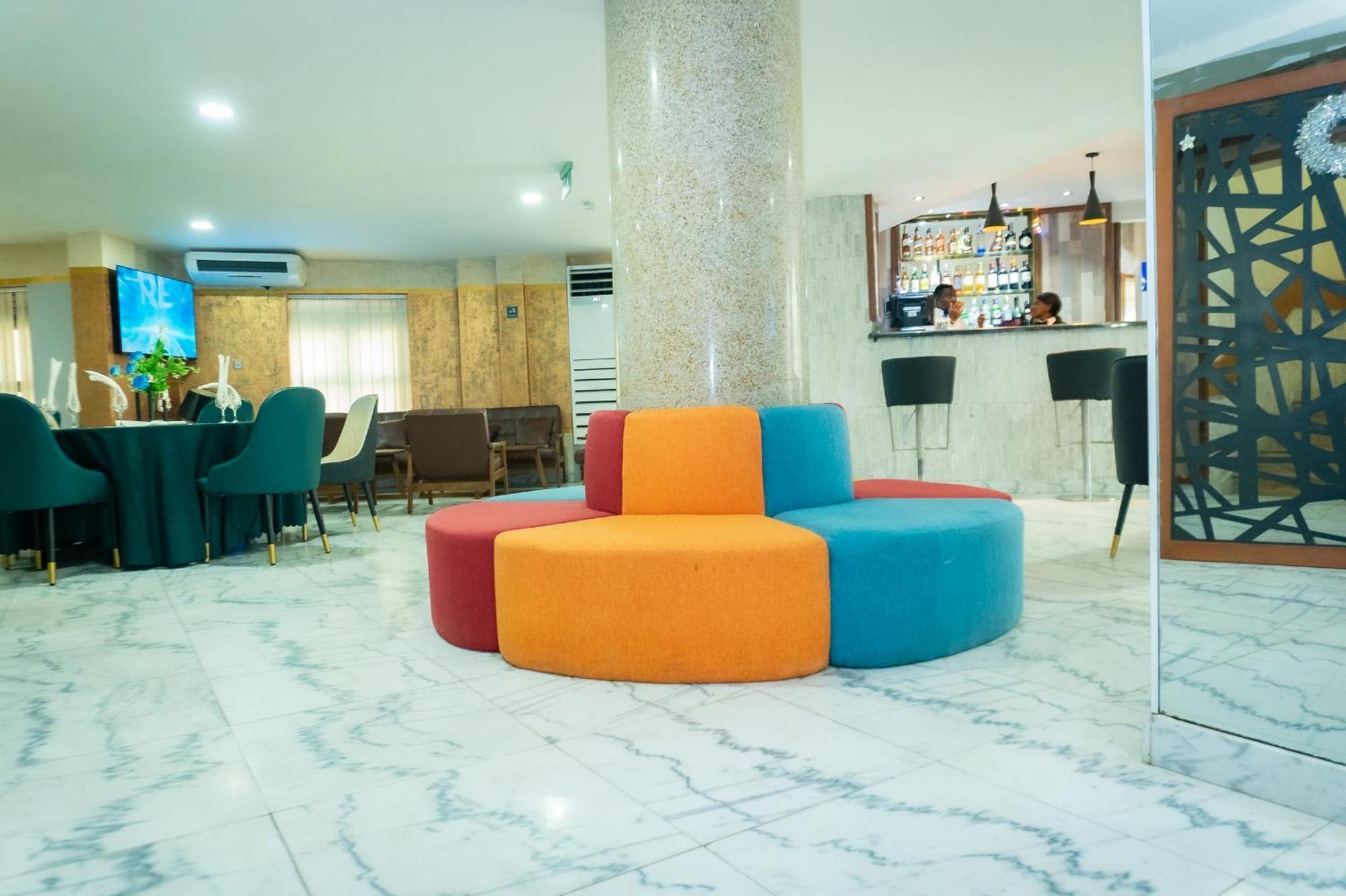 Hotel Le Figaro Douala Kültér fotó
