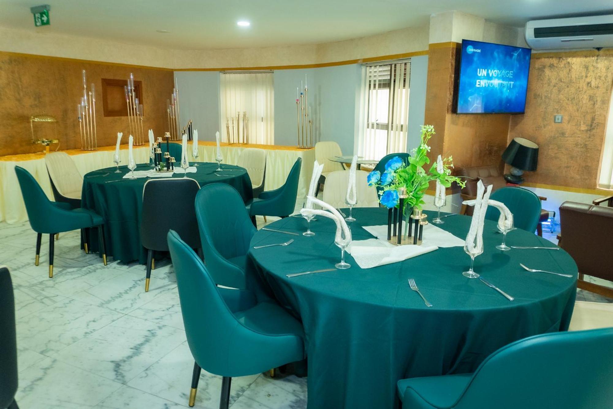 Hotel Le Figaro Douala Kültér fotó