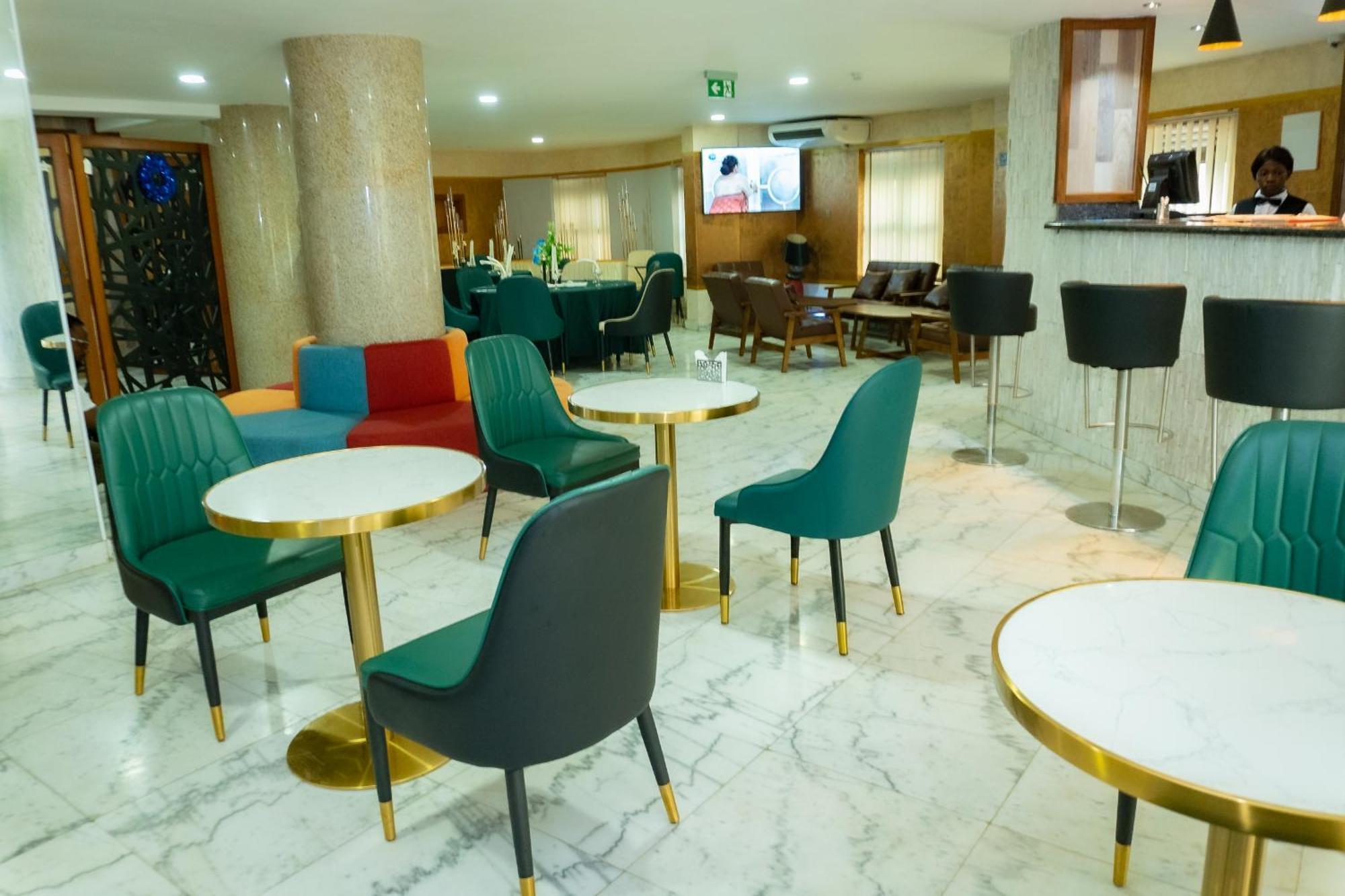 Hotel Le Figaro Douala Kültér fotó