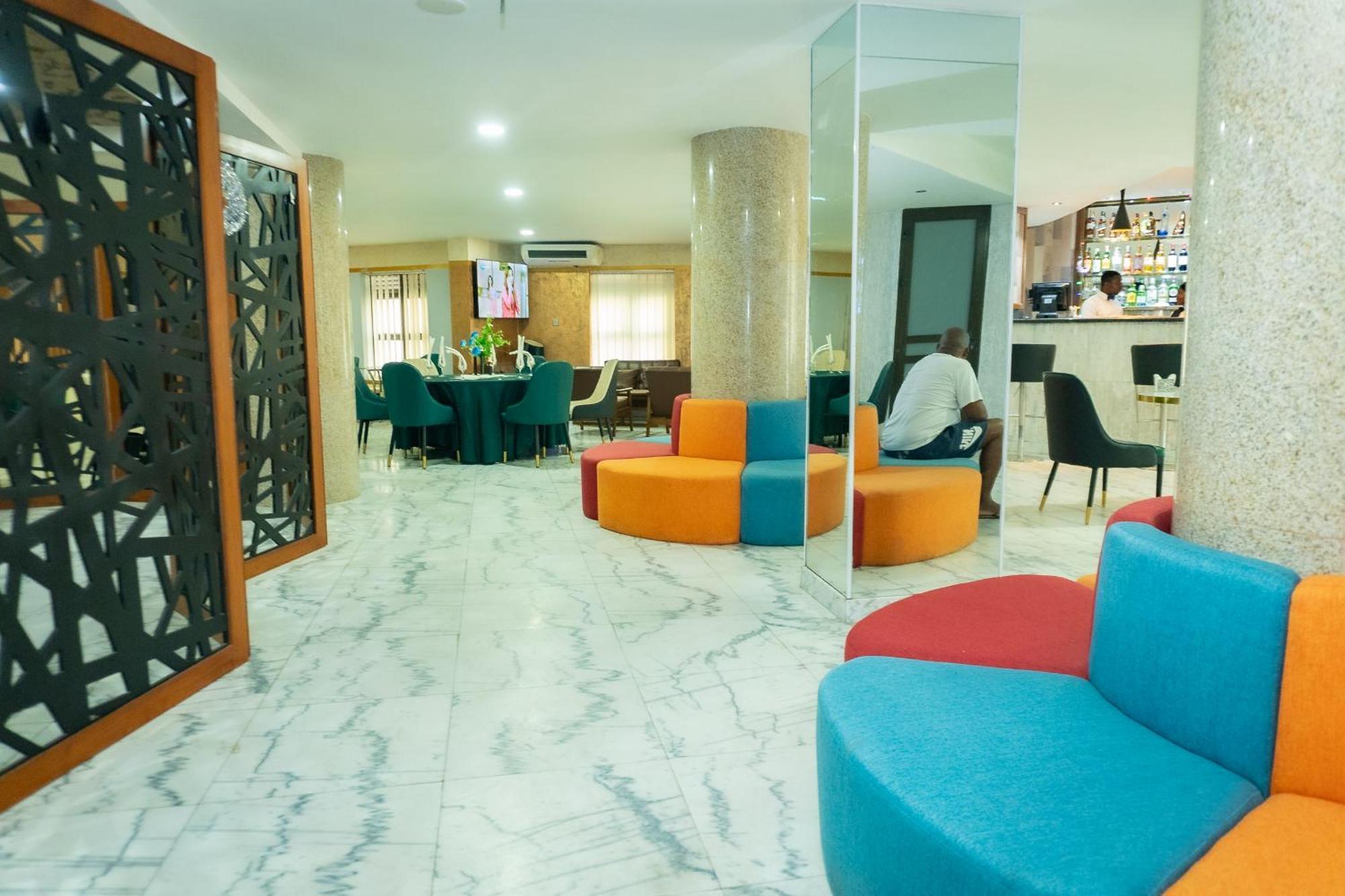Hotel Le Figaro Douala Kültér fotó