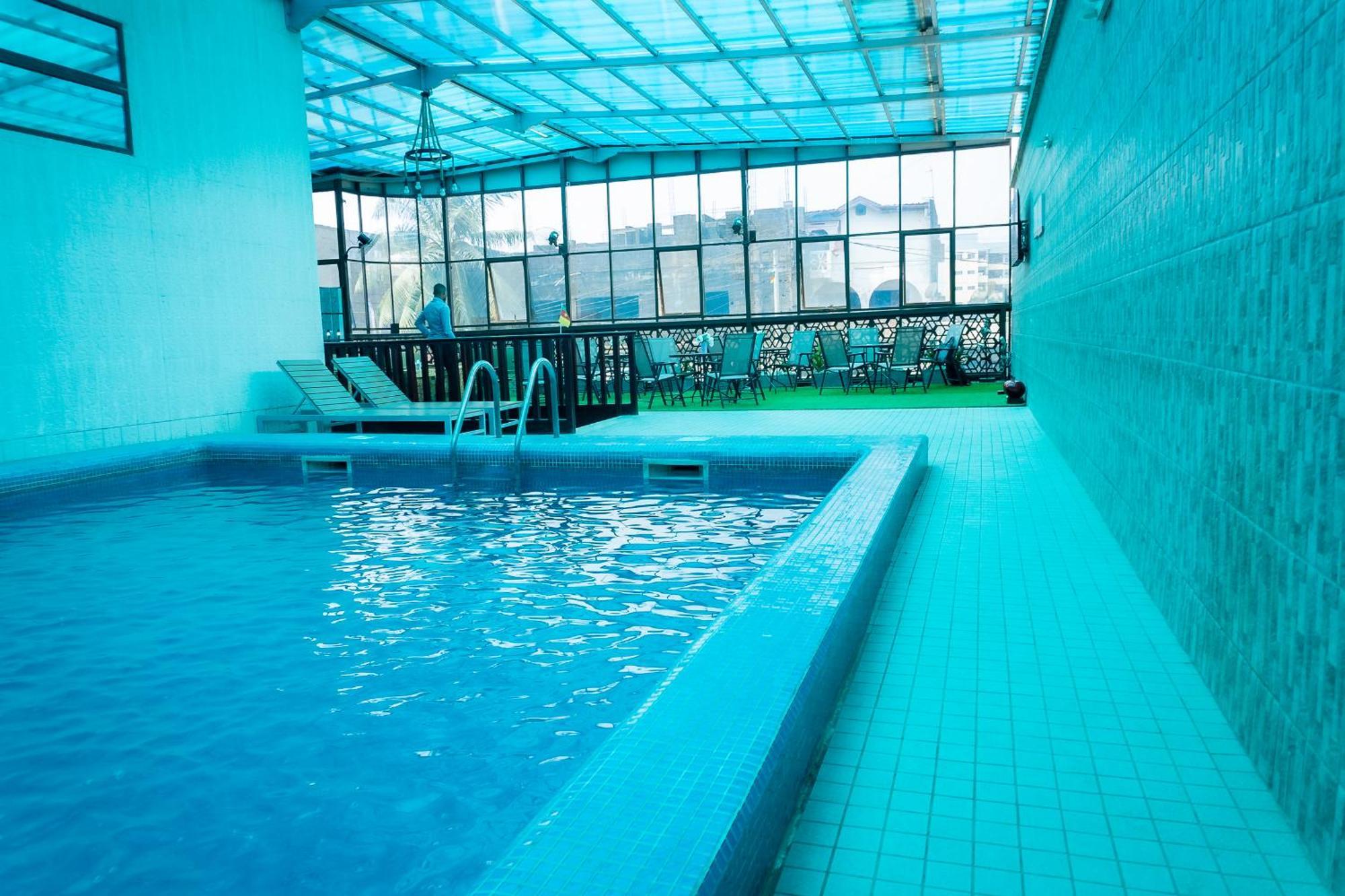 Hotel Le Figaro Douala Kültér fotó