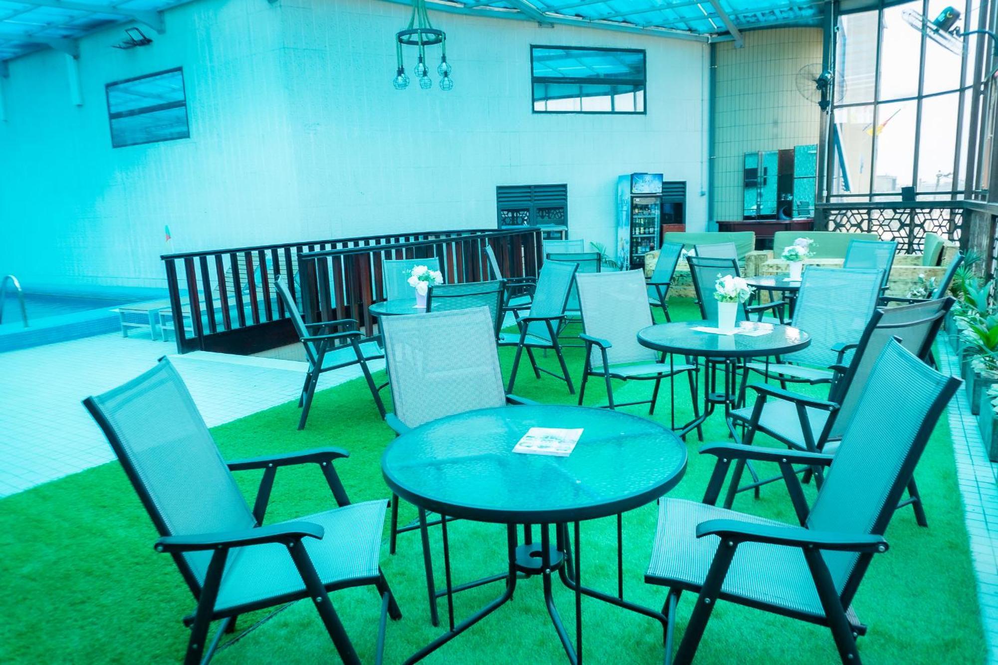 Hotel Le Figaro Douala Kültér fotó